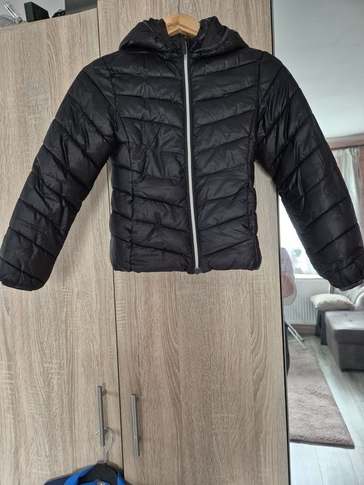 Geaca h&m mărime 8 10 ani fas toamna primavara usoara