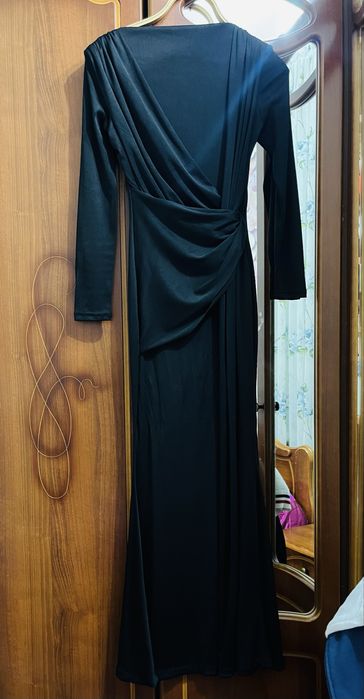 Платья женский 44размер новый надевала один раз