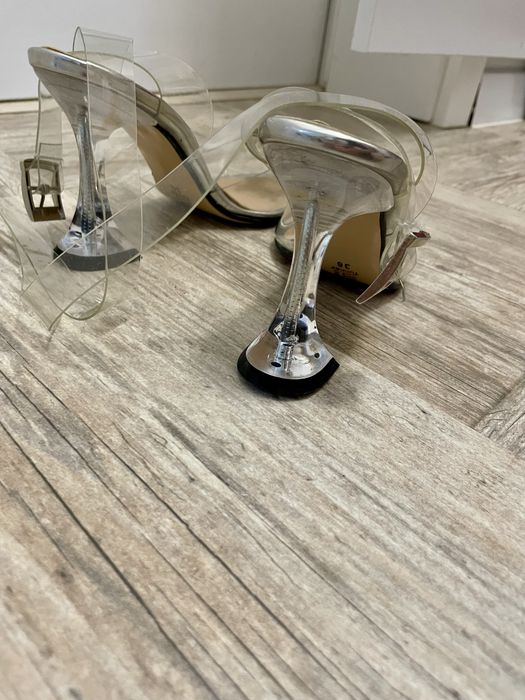 Sandale transparente