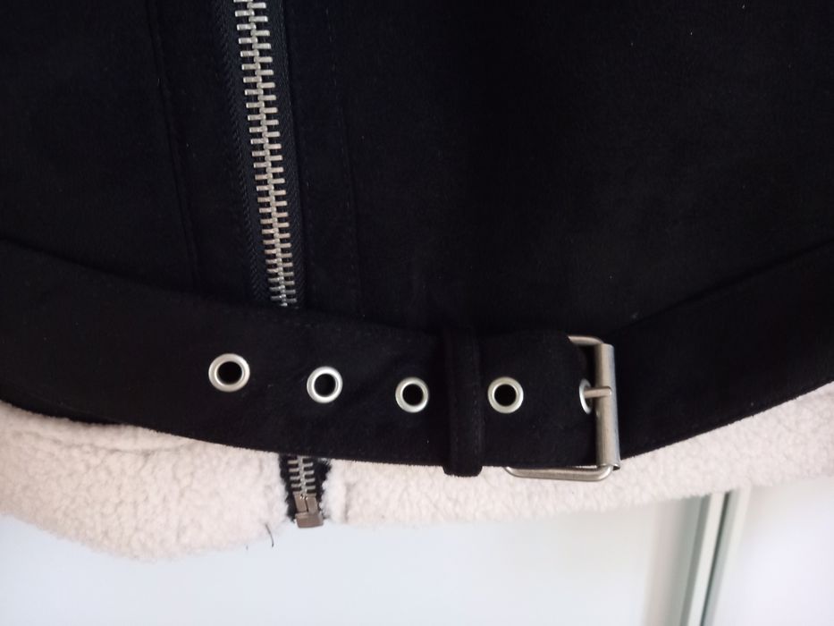 Geacă imblanita Bershka