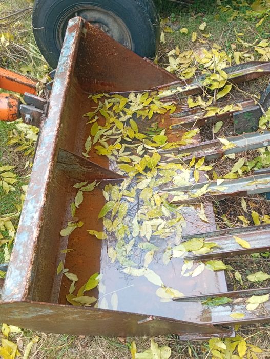 Cupa încarcator frontl