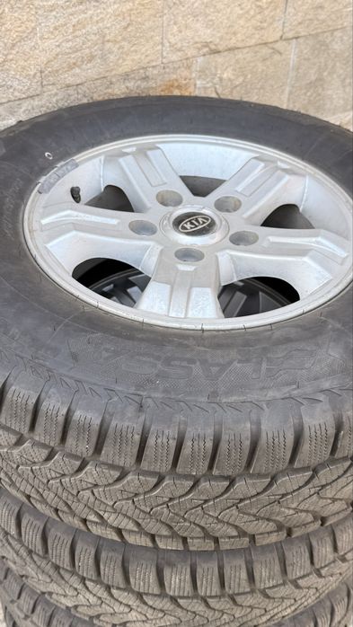 Гуми Lassa 245/75 R16 нови с четири джанти за Киа Соренто
