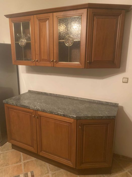 Шкаф и секция за трапезария