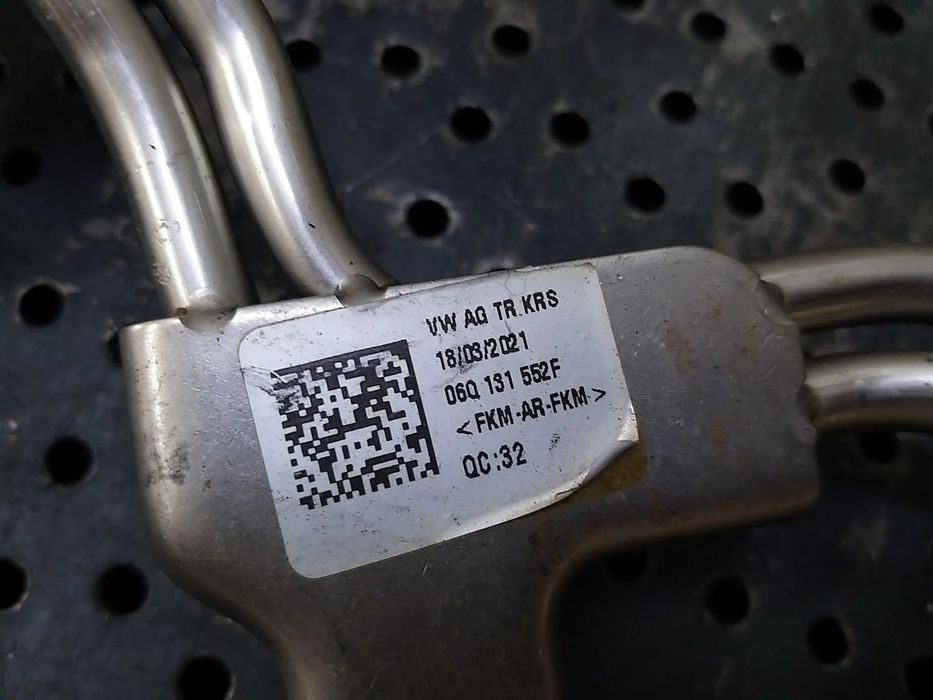 Senzor presiune combustibil 2.0 gti vw golf 8 06q131552f