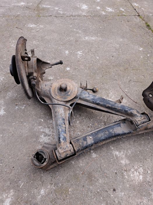 Punte spate BMW e30