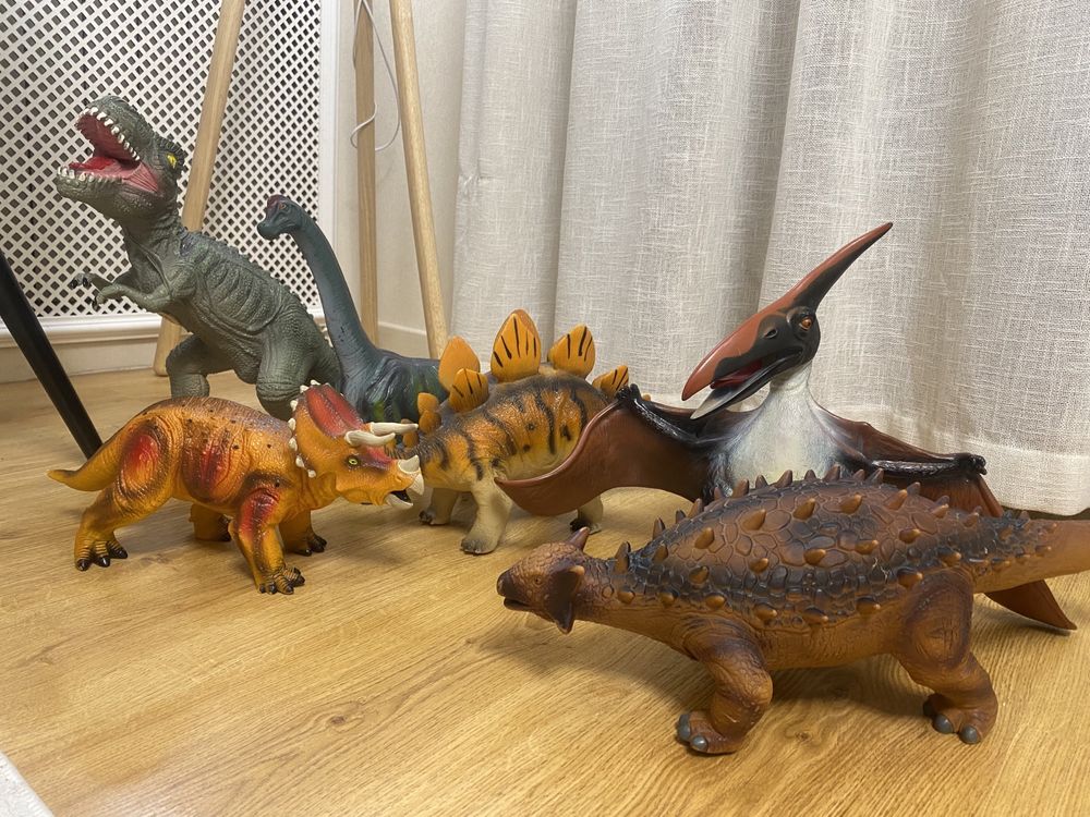 Продаю коллекцию динозавров