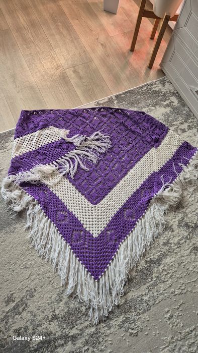 Шаль ручной работы