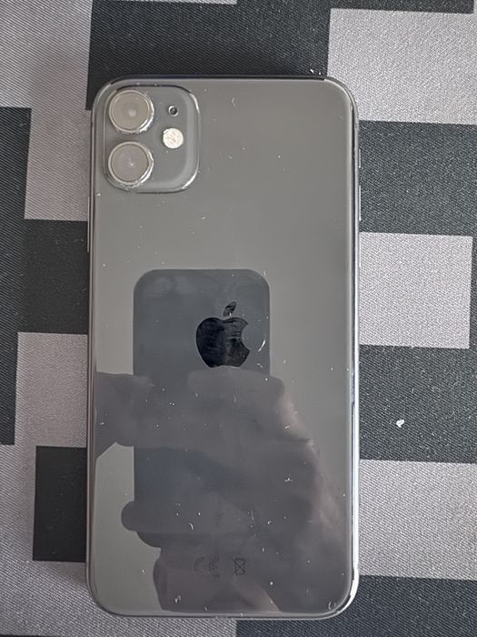 Iphone 11 за повече информация звъни