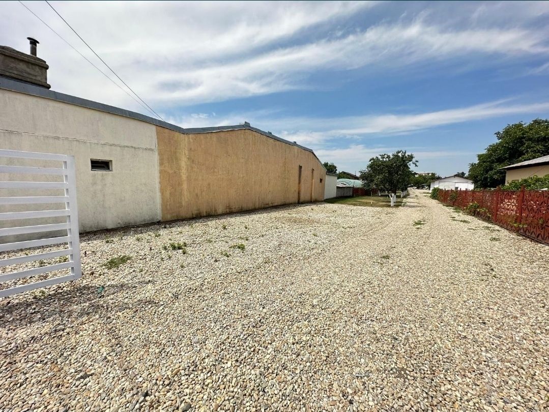 Centura sud proprietar garaj 19mp,parcare 130mp,3 km dist.de sect.4
