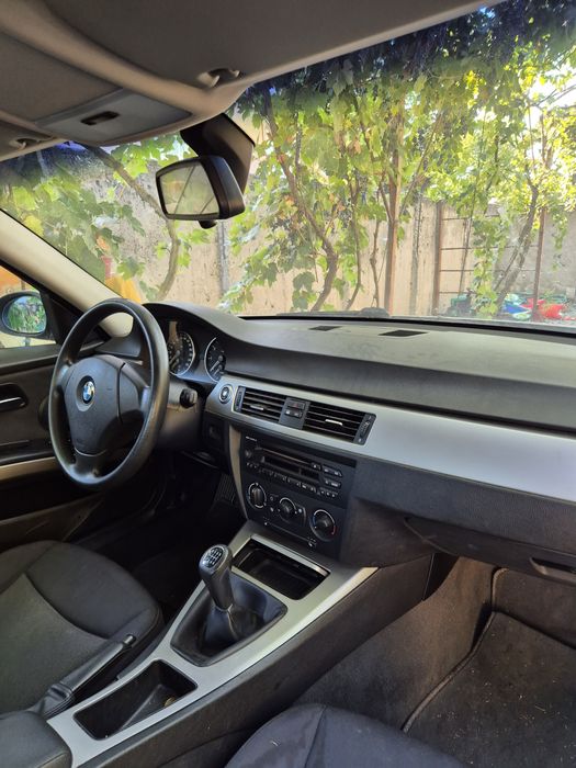 Dezmembrez bmw e90 318i cod N46B20B