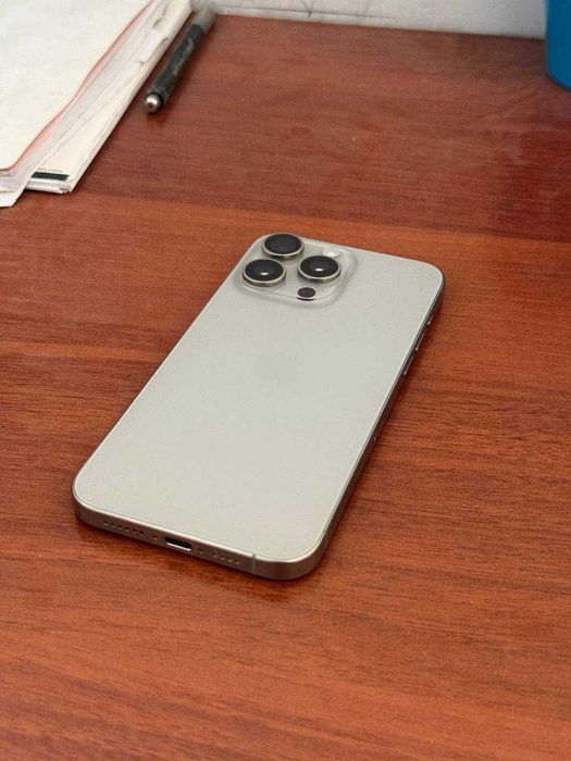 iphone 15 pro max ideal yengide sostayanada