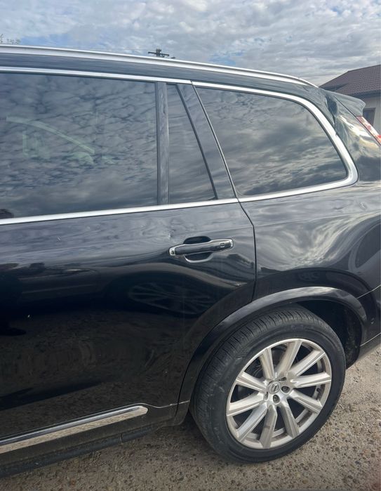 VOLVO XC 90 , 2.0 TDI, 235 cp, 2017, 4x4, 7 locuri, trapă