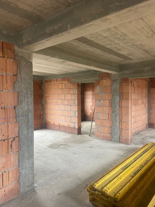 Apartament 3 Camere cu Gradina - Nou!