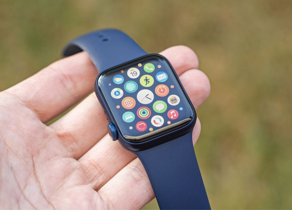 Apple Watch 6, 40 mm. Часы Apple Watch