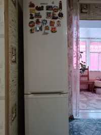 Холодильник кухня
