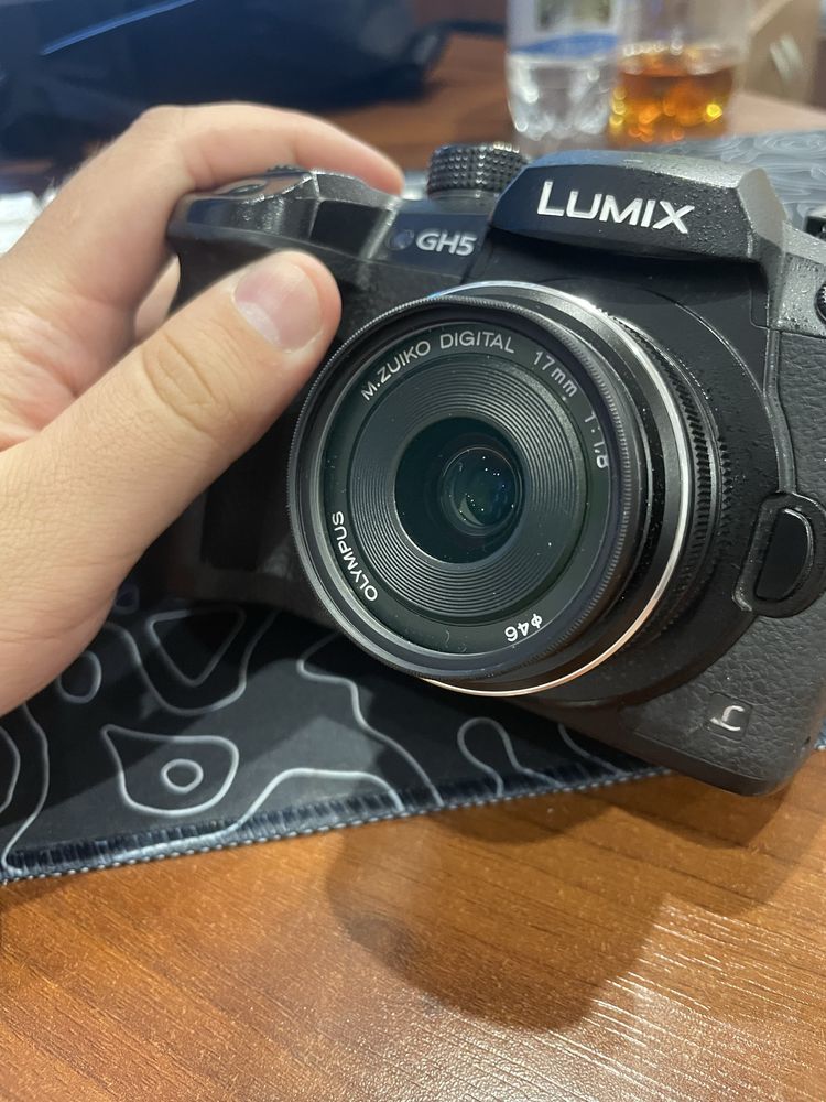 Lumix gh5 olympus 17mm f1.8