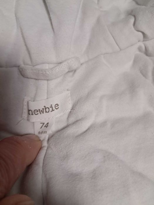 Зимно яке и два космонавта