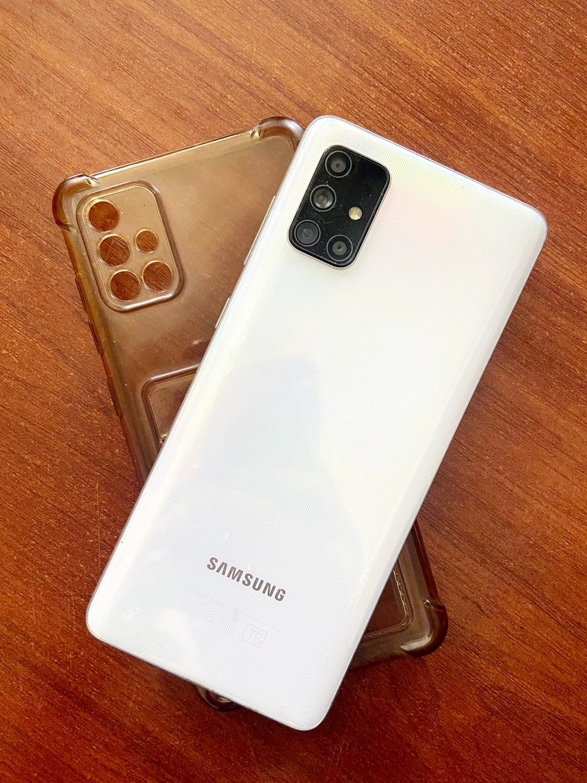 Продается samsung A71 128/6