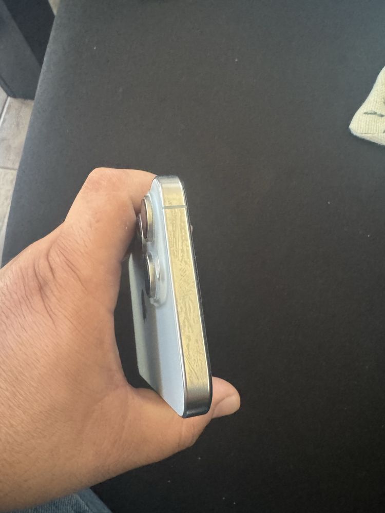 Продавам !!! Iphone 16 Pro Max
