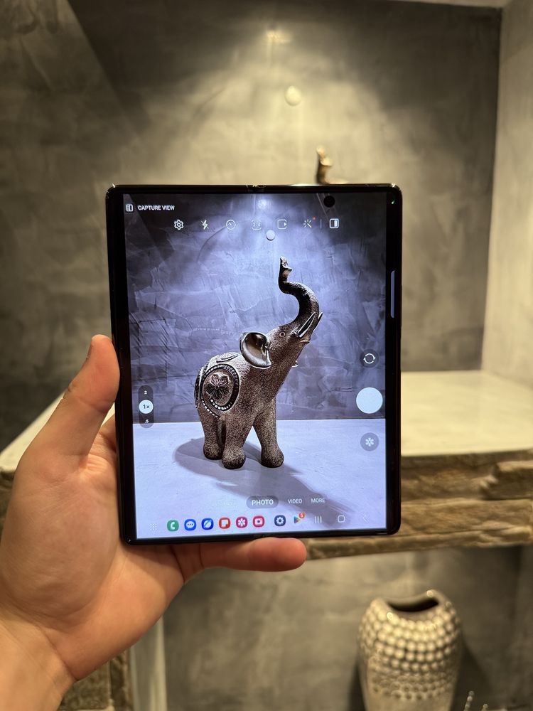 ПЕРФЕКТЕН Samsung Galaxy Z Fold 2 5G 256 GB