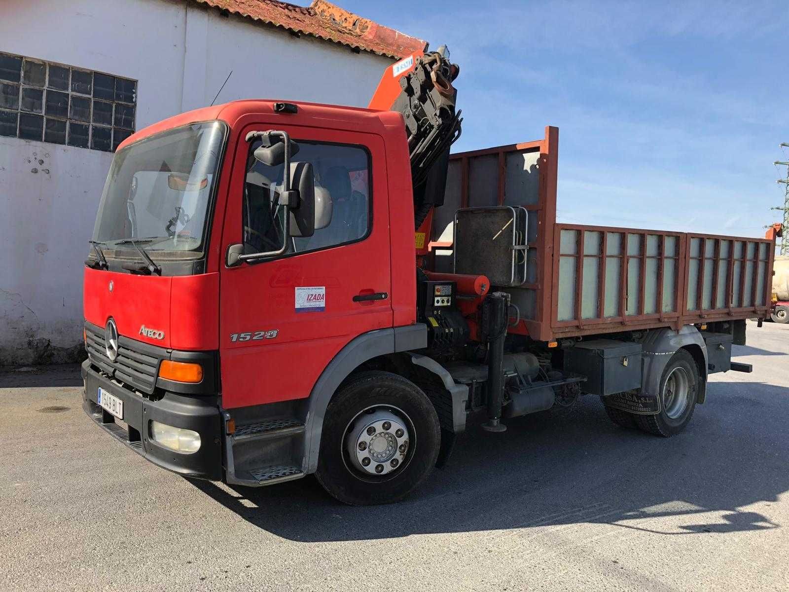 Vand camion mercedes atego cu macara