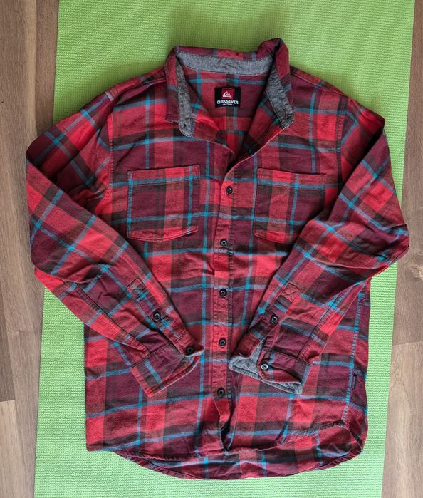 Блузи тениски, ризи Vans, carhartt, quiksilver