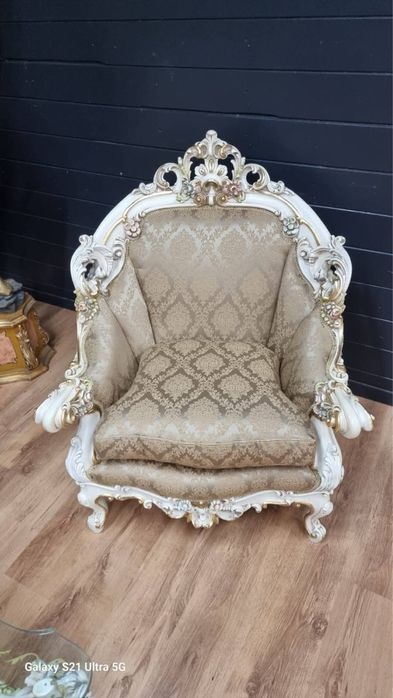 Комплект красива барокова холна гарнитура Silik