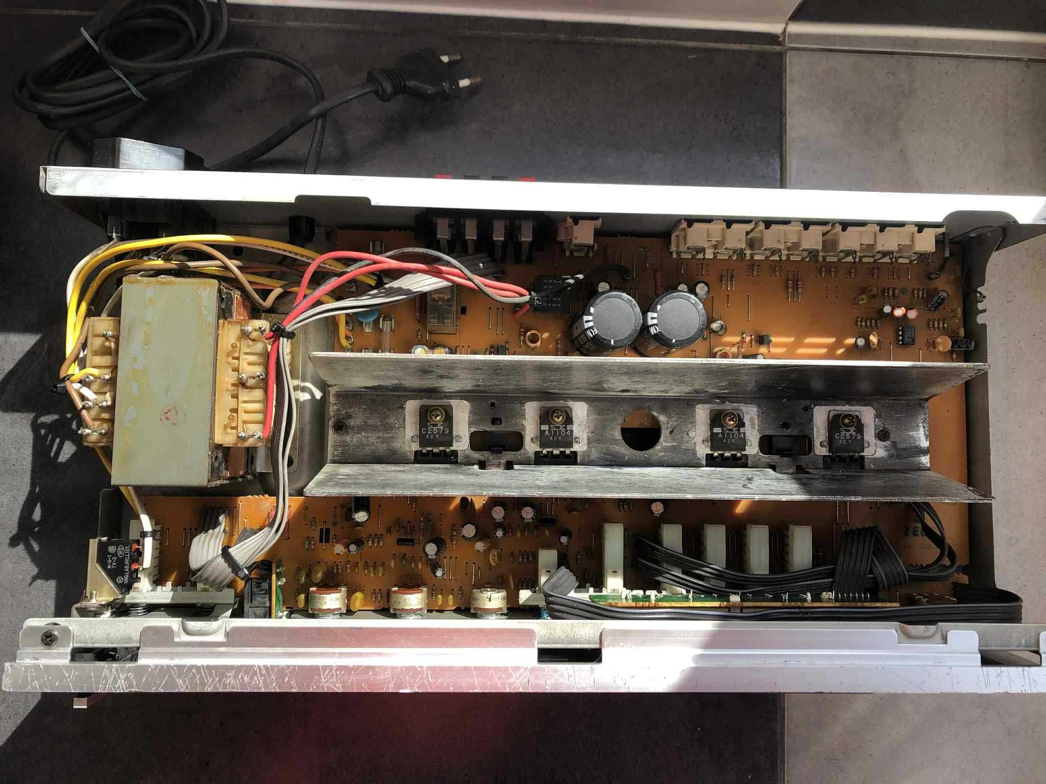 Комплект Pioneer от 1984-та- усилвател SA-550 и тунер TX-540L- отлични