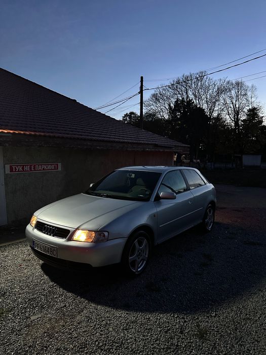 Продавам ауди а3 8л