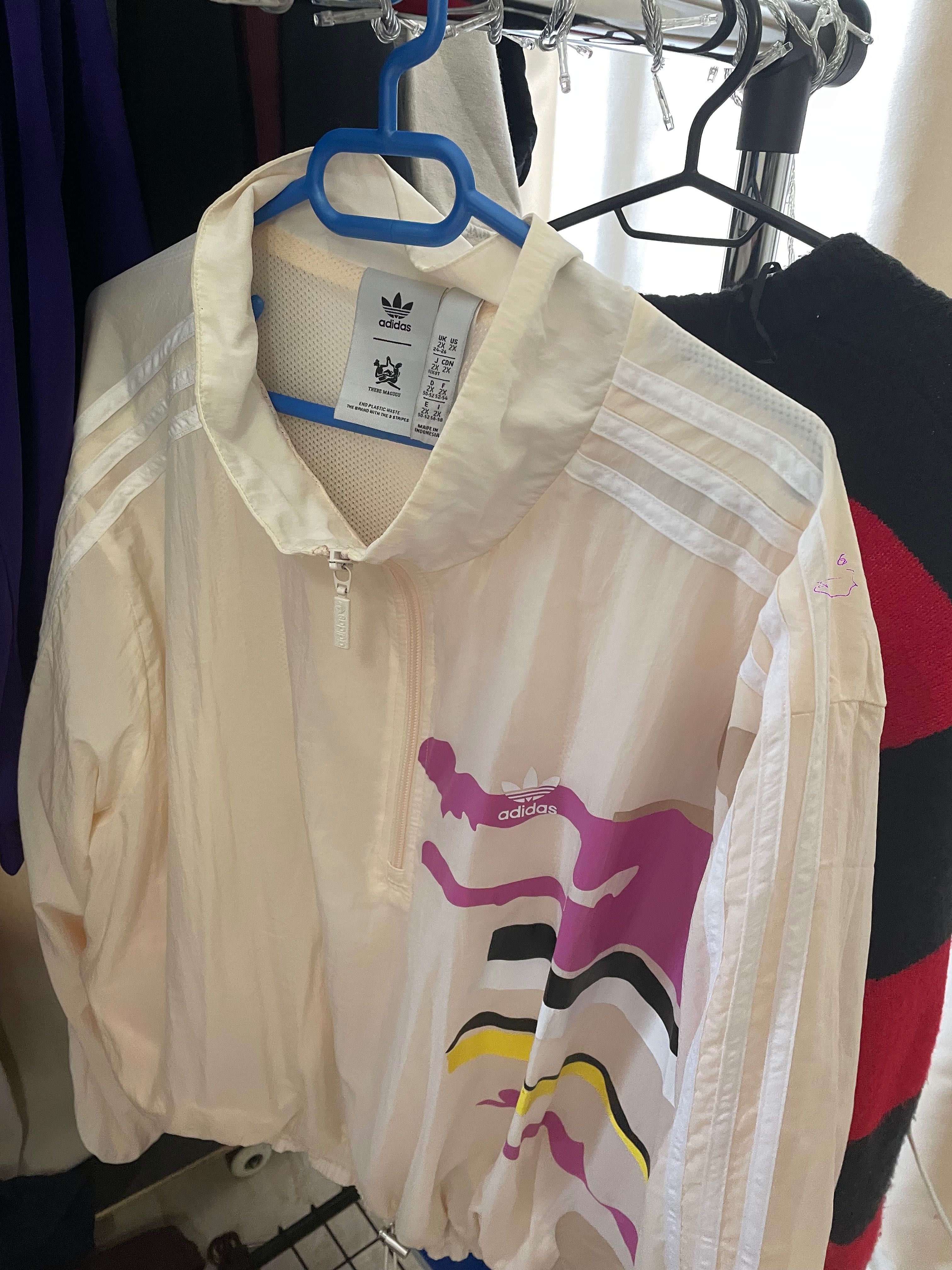 оригинална ветровка adidas