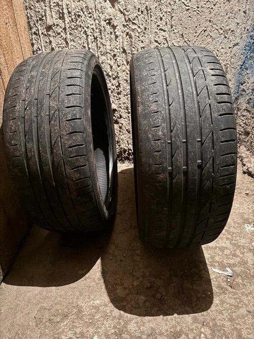 Vand 2 seturi cauciucuri de vara second/runflat
255/35/19 
225/40/19