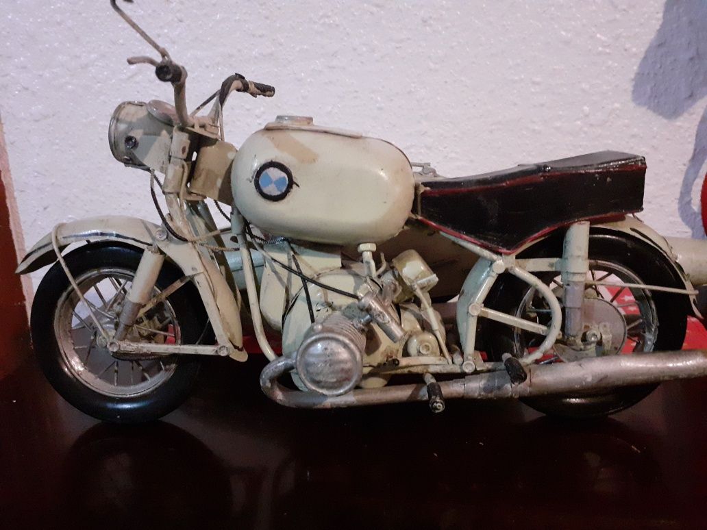 Mocicleta  Bmw vintage din metal