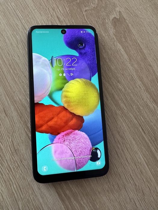 Продам Самсунг А51 64