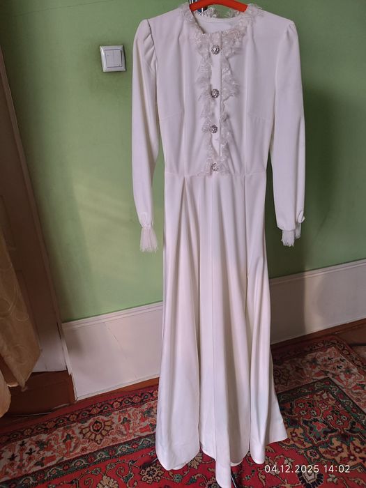 Платье вечернее подходит и для Келин салома