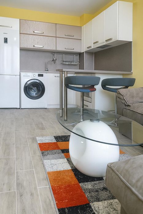 Двустаен апартамент под наем в жк. Южен