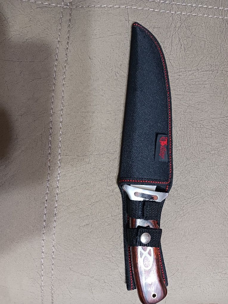 Ловен нож с калъф