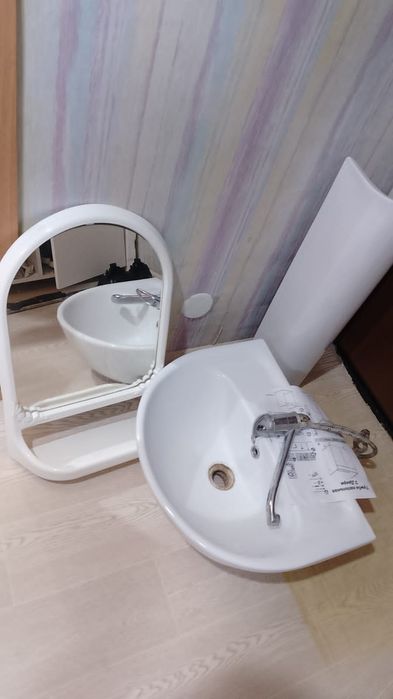 продается раквина с зеркалой