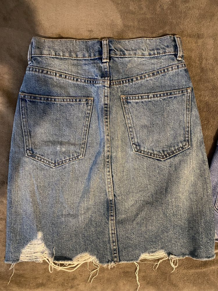 Zara Fusta xs si pantaloni scurti S