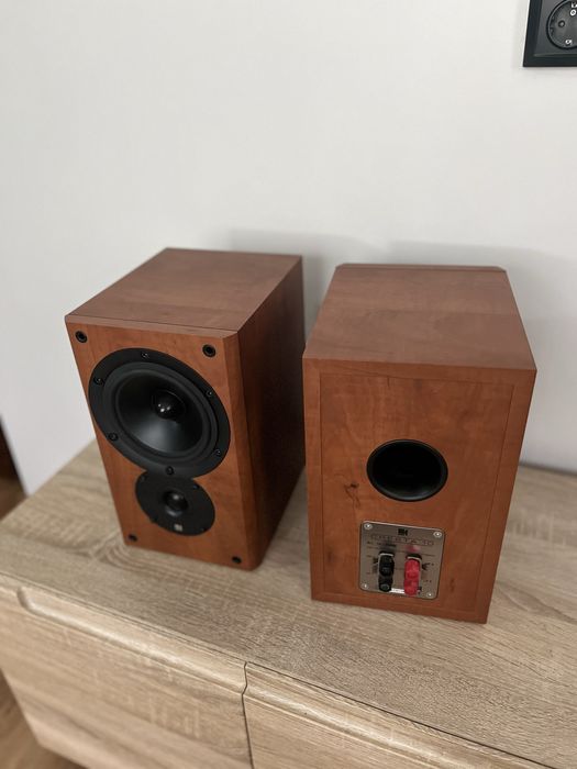 Boxe de raft Kef Cresta 10