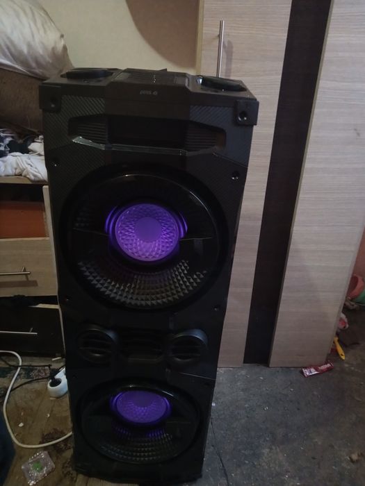 Vand boxa urgent