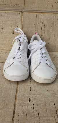 Pantofi sport Adidas pentru fete albi cu șiret nr.34