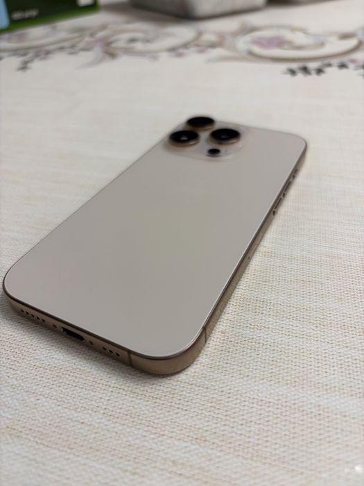 IPHONE 16 pro в идеальном, в новом состоянии. 93% батарейка