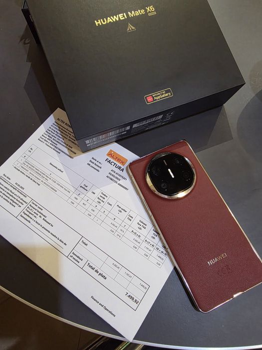 vând telefon huawei Mate X6