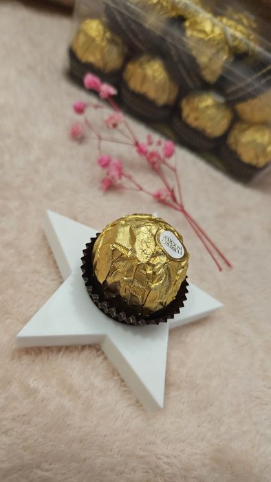 Коледна украса звезда с бонбон