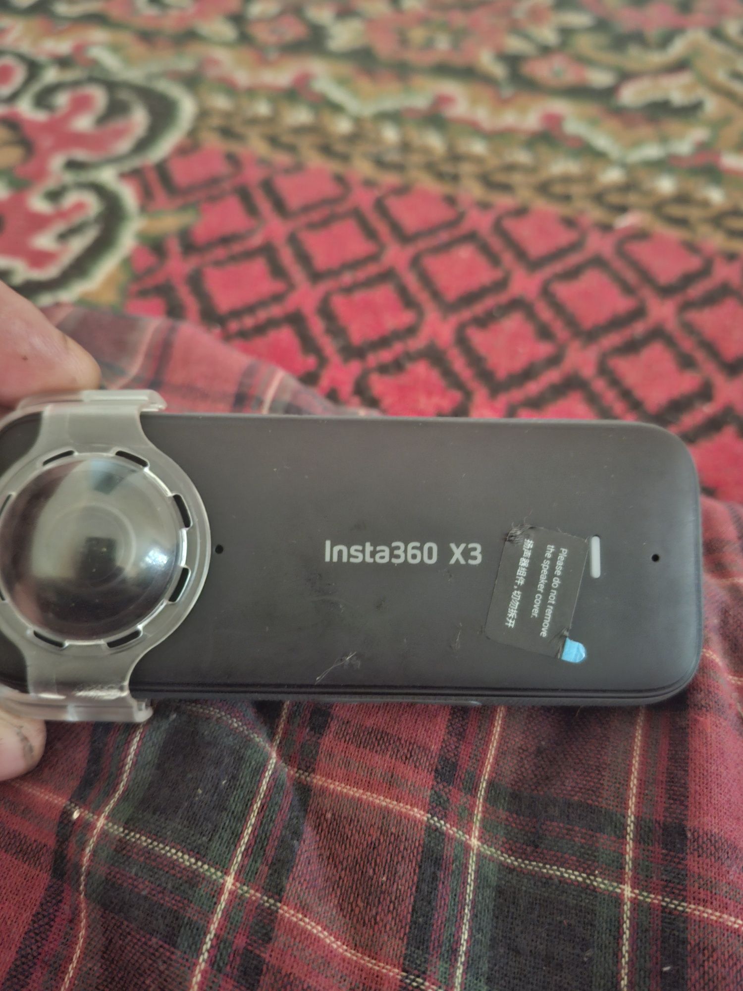 Insta 360 x3 256 gb xotira sotiladi faqat uzi bor