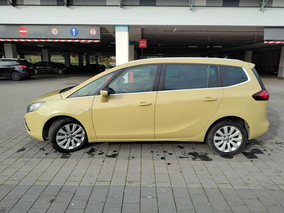 Opel Zafira Tourer