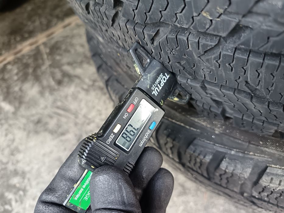 Anvelope MS iarna 225 75 16c nokian 2018 7.5mm