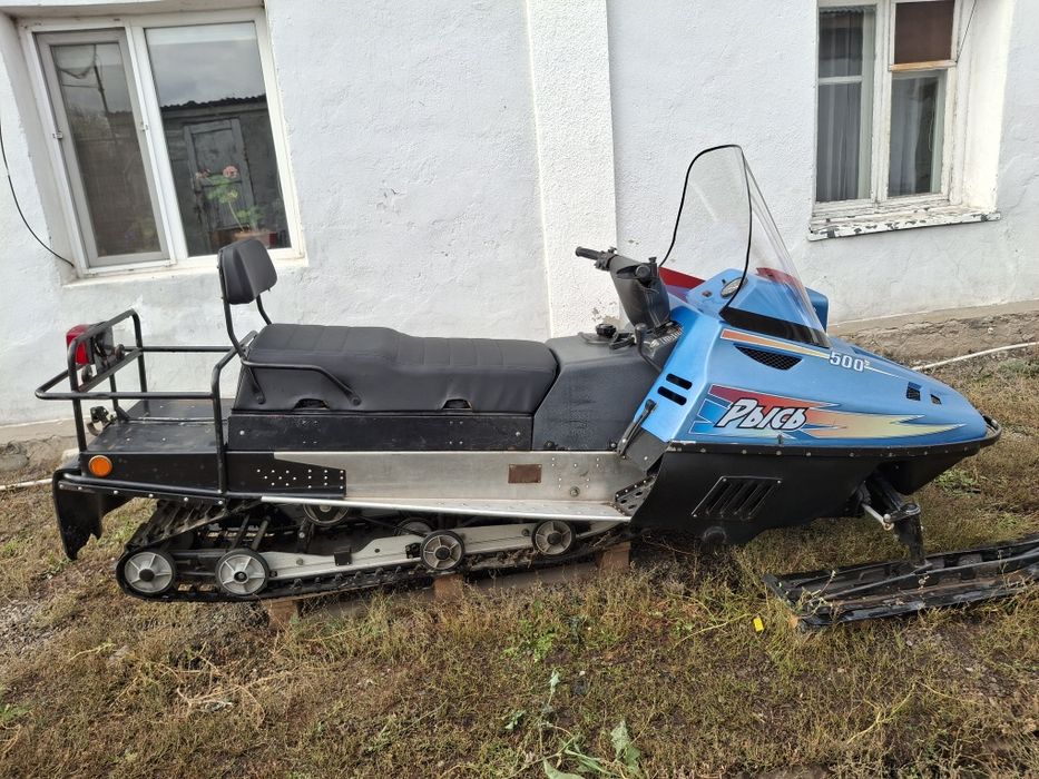 Продаю снегоход рысь 2007г в