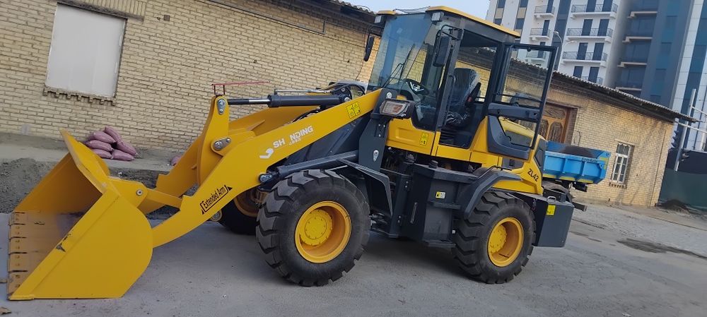 Пагрузчик 1.5 куб новий масла