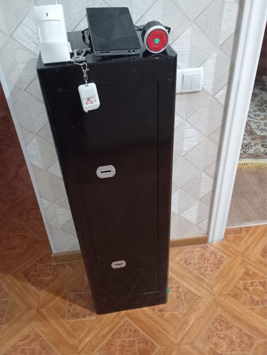 Сейф с сигнализацией